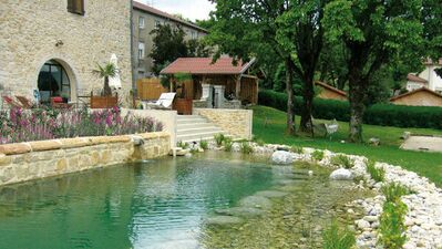 Havuzlu bir evde oturmayı kim istemez?