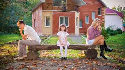 Boşandınız ve kızınız durumu kabullenemiyor mu?