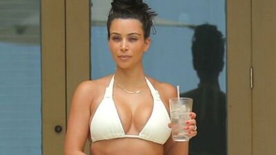 Kardashian Meksika'da balayında