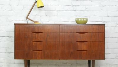 Çekmeceli komodinler...