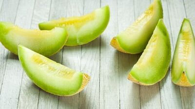 Vücudu serinleten kavunun faydaları