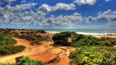 Popüler tatil beldesi Costa de la Luz