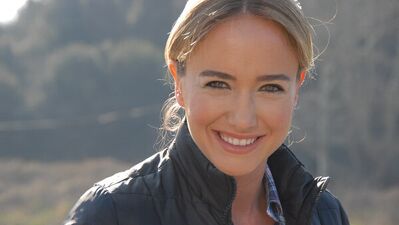 Yeni anne Çağla Kubat...