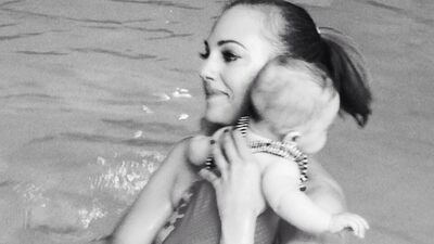 Meryem Uzerli ve Lara'nın havuz keyfi