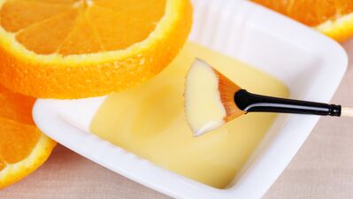 Bacaklarınıza portakalla peeling yapın