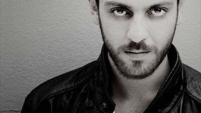 Erkan Kolçak Köstendil kimdir?