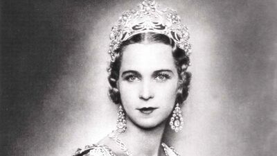 Zamanın Ötesinde: Kraliçe'nin Gardrobu