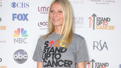 Hollywood kanser için ayakta...