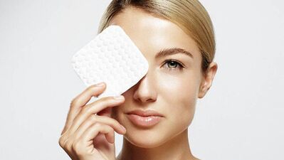 Yorulan gözlerinizi sütle dinlendirin