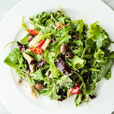 Küflü peynirli enginarlı salata