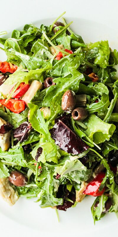 Küflü peynirli enginarlı salata