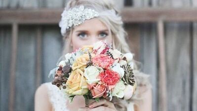 Sonbahar gelinlerine gelin buketleri