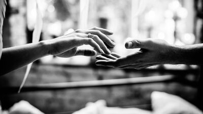 Evlilikte dokunmak...