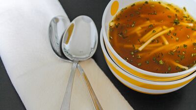 Naneli makarna çorbası