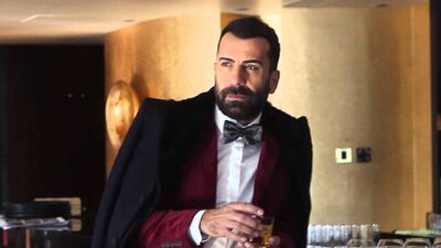 Emre Karayel kimdir?