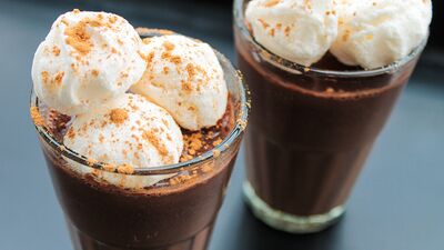 Baharatlı sıcak çikolata