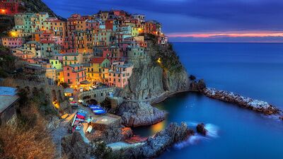 Rengarenk köy Manarola