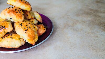 Otlu peynirli poğaça