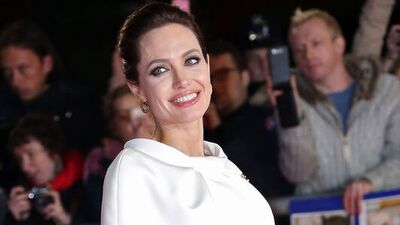Angelina Jolie suçiçeği çıkardı