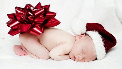 Bebek dileyenlere bu yılbaşında Noel Baba'dan hediye...