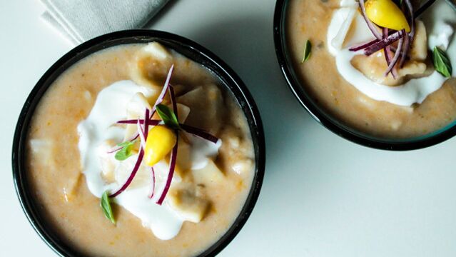 Mantılı &quot;kuru fasulye&quot; çorbası