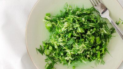 Rezene Otu (Arapsaçı) Salatası