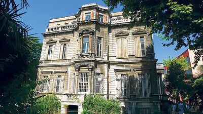 Kadıköy Kız Lisesi mezunları restorasyon istiyor!