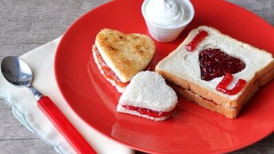 Sevgililer Günü için özel kahvaltı önerileri