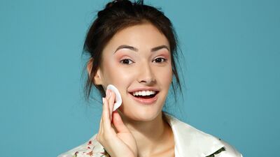 Yağlı ciltlere meyveli tonik