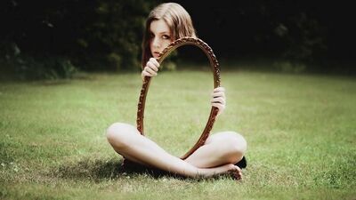 Ayna ayna söyle bana...