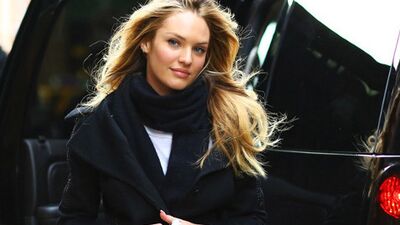 Candice Swanepoel'un sokak stili