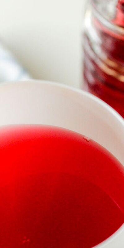 Ev yapımı vişne suyu