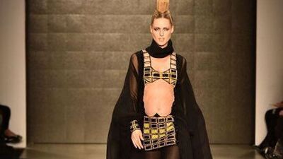 Hamile Wilma Elles podyumda