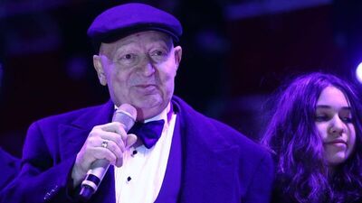 Sanatçı Kayahan hayatını kaybetti