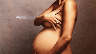 Nü poz veren hamile ünlüler