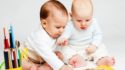 1 yaşındaki bebeklere 7 eğlenceli aktivite