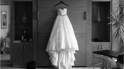 Aynı gelinliğe aşık iki yakın arkadaş