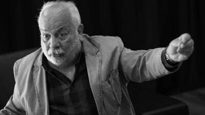 Zeki Alasya yaşama veda etti