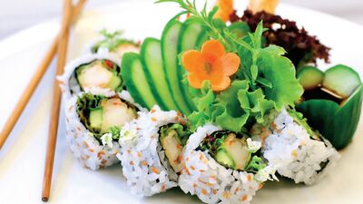 Tempura karidesli suşi