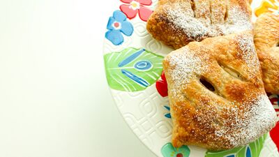 Şeftalili ve nutelallı bohça