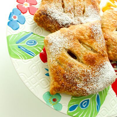 Şeftalili ve nutelallı bohça