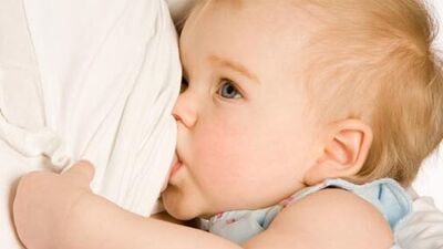 Emzirmek lösemiye karşı da koruyor