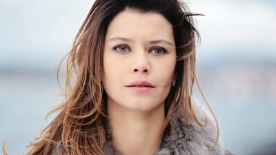 Beren Saat'ten sincaplı ördekli tepki