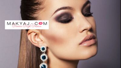 Yoğun dumanlı göz makyajı nasıl uygulanır?