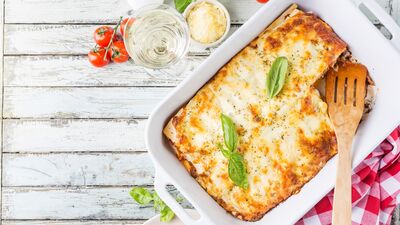 Tavuklu ve mantarlı lazanya