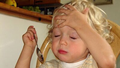 Migren hastaları peynir ve kafeinden uzak durmalı