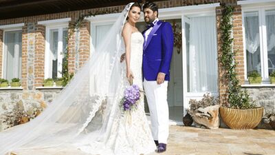 Ebru Yaşar evlendi!
