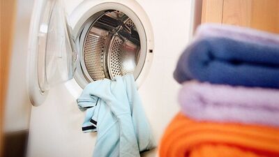 Yeni alınan kıyafetler önce yıkanmalı mı?