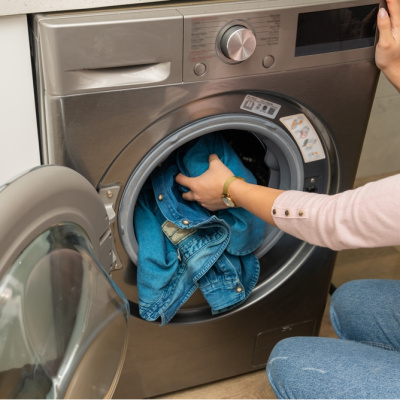 Yeni alınan kıyafetler önce yıkanmalı mı?