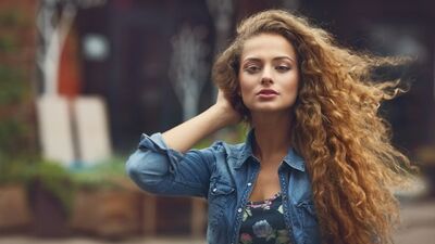 Kuruyan saçlara yumurta